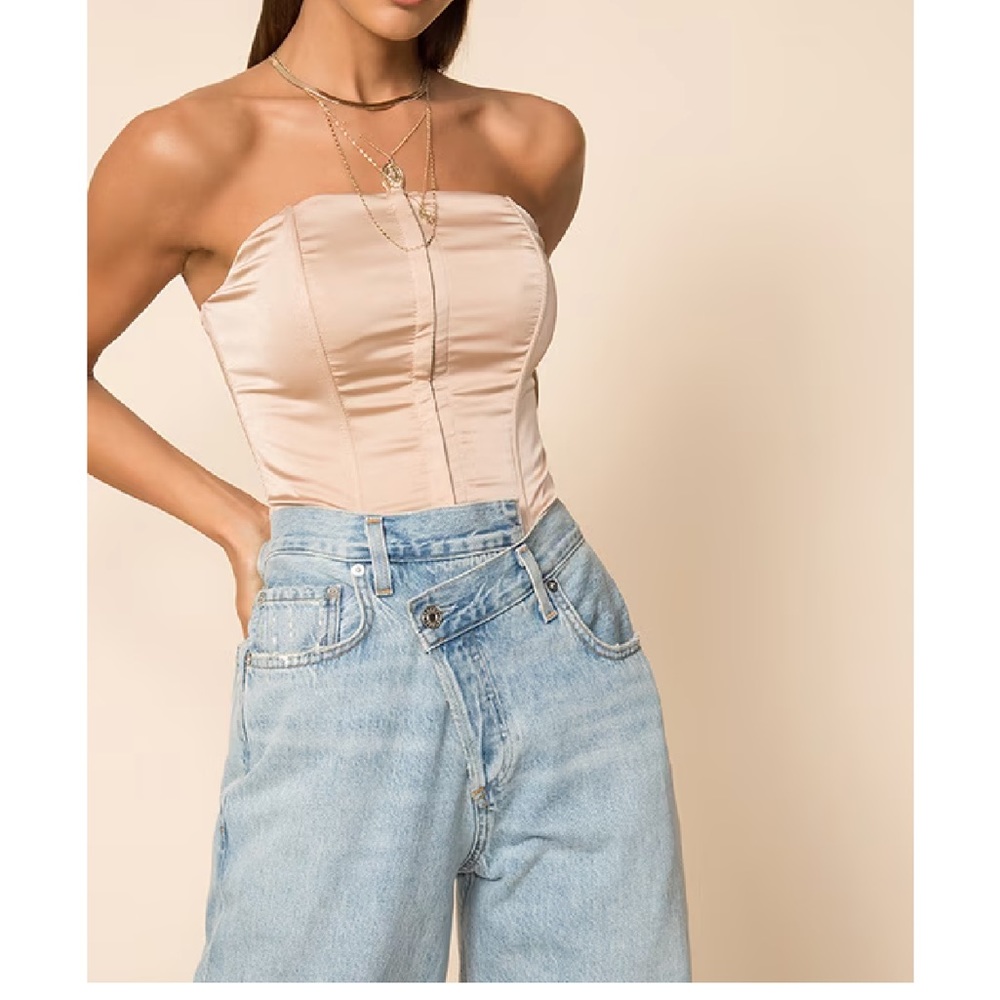 Super down revolve corset top